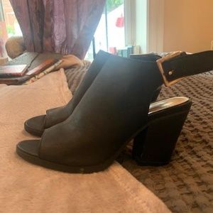 Rampage Peep toe leather sandals for Fall Size 6.5